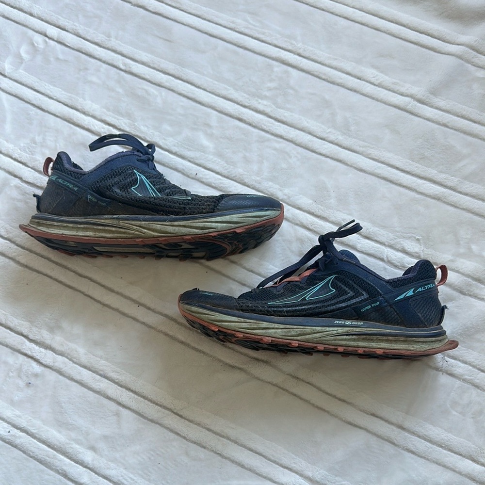 Altra Navy and Teal Athletic Shoes